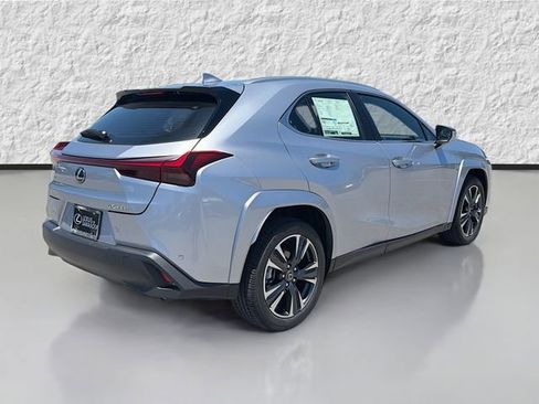 New 2026 Lexus UX 300h FWD image 3