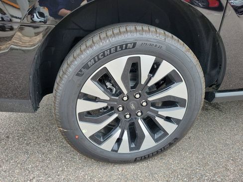 New 2026 Ford Expedition Max Platinum AWD/4WD image 6