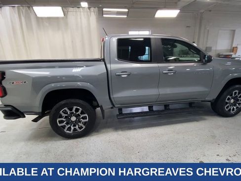 Used 2023 Chevrolet Colorado LT w/ LT Convenience Package III image 12
