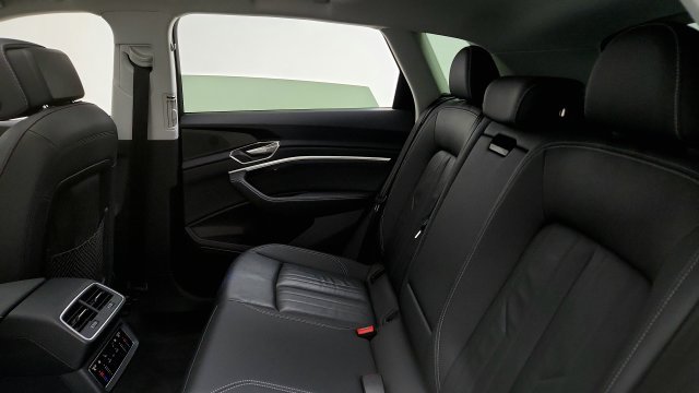 Used 2024 Audi Q8 e-tron Premium AWD/4WD image 42