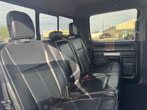 Used 2019 Ford F150 Lariat image 31