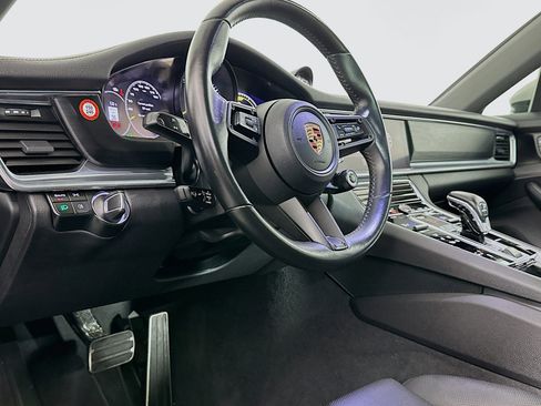 Used 2023 Porsche Panamera 4 Platinum Edition image 7