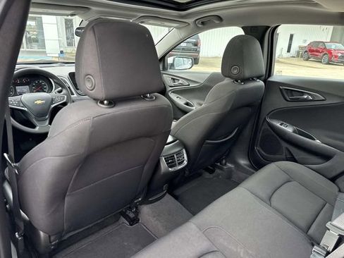Used 2024 Chevrolet Malibu LT image 34