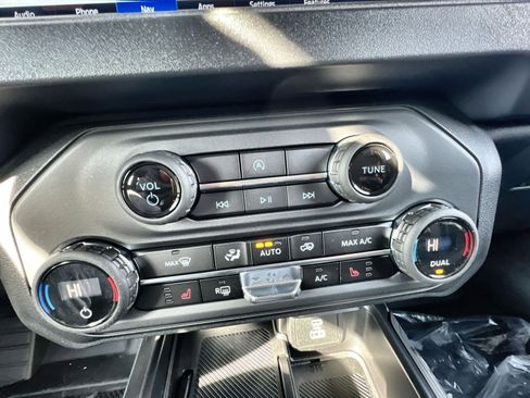 New 2025 Ford Bronco Big Bend image 21