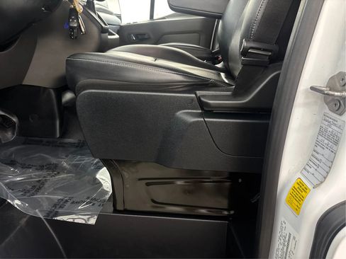 Used 2022 Ford Transit 250 Low Roof RWD image 25