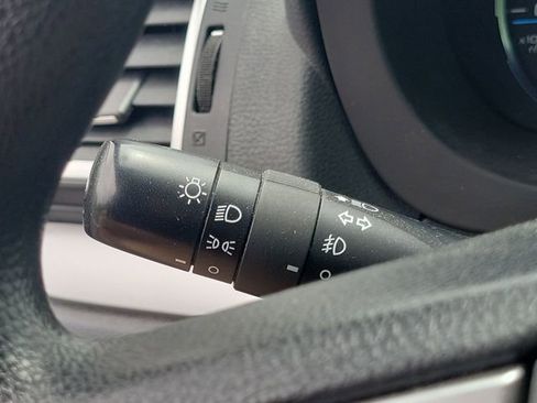 Used 2018 Subaru Forester 2.5i Premium AWD/4WD image 34