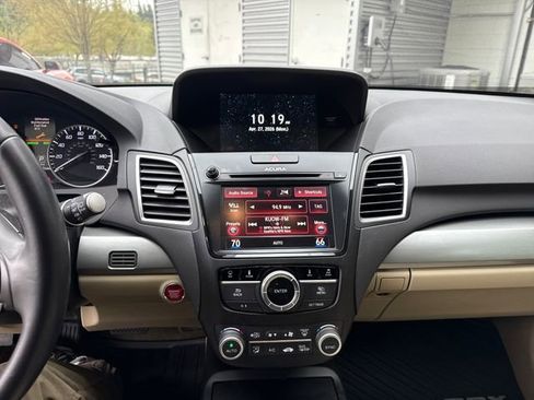 Used 2017 Acura RDX AWD w/ Advance Package image 22
