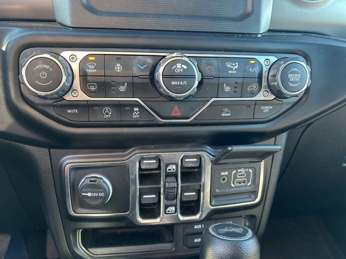 Used 2022 Jeep Wrangler Unlimited Sport S image 11