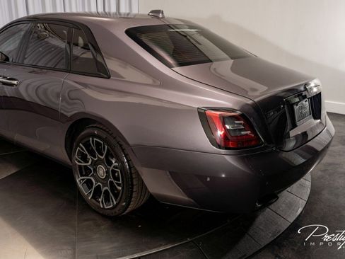 Used 2022 Rolls-Royce Ghost Black Badge image 15