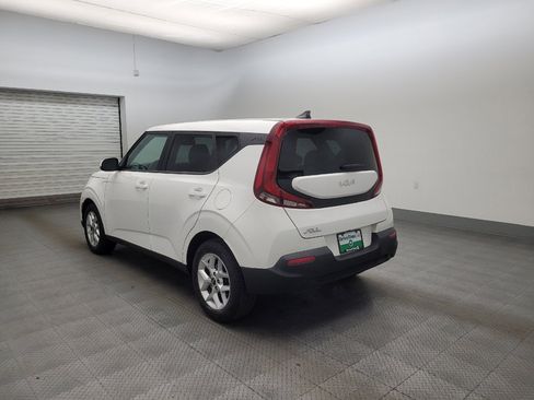 Used 2022 Kia Soul LX w/ Technology Package image 5
