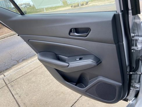 Used 2024 Nissan Altima 2.5 SV image 48