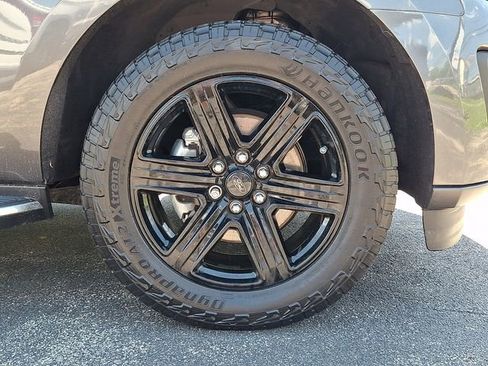 Used 2021 Ford Expedition XLT AWD/4WD image 10