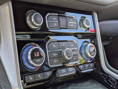 Used 2022 GMC Yukon Denali image 21