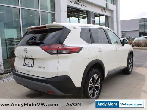 Used 2023 Nissan Rogue SV image 7