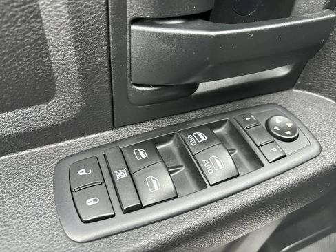 Used 2016 RAM 2500 Tradesman w/ Chrome Appearance Group image 10