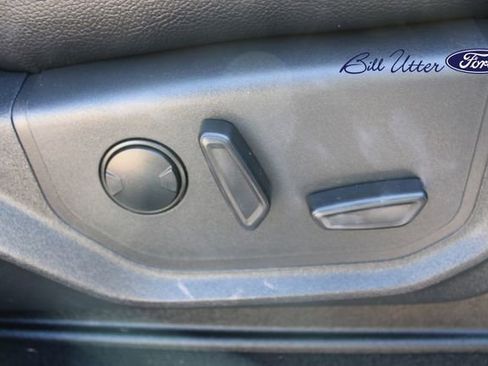 Used 2019 Ford F350 XLT w/ XLT Premium Package image 12