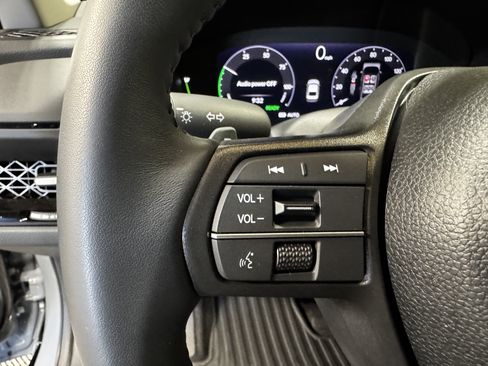 Used 2025 Honda Accord EX-L image 18
