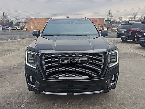 Certified 2023 GMC Yukon Denali Ultimate image 3