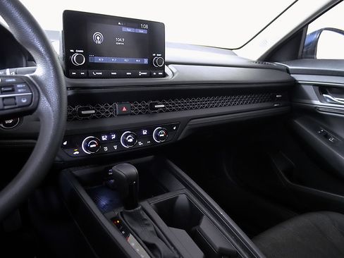 Used 2024 Honda Accord EX image 30