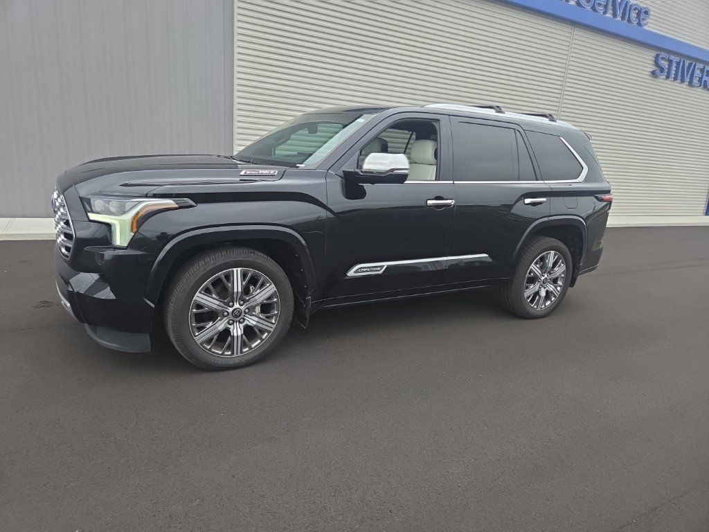 Used 2024 Toyota Sequoia Capstone AWD/4WD image 4