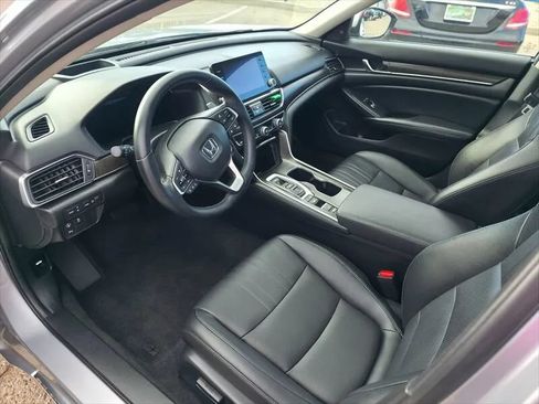 Used 2021 Honda Accord Touring image 19