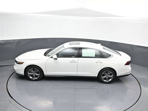 Used 2024 Honda Accord EX image 40