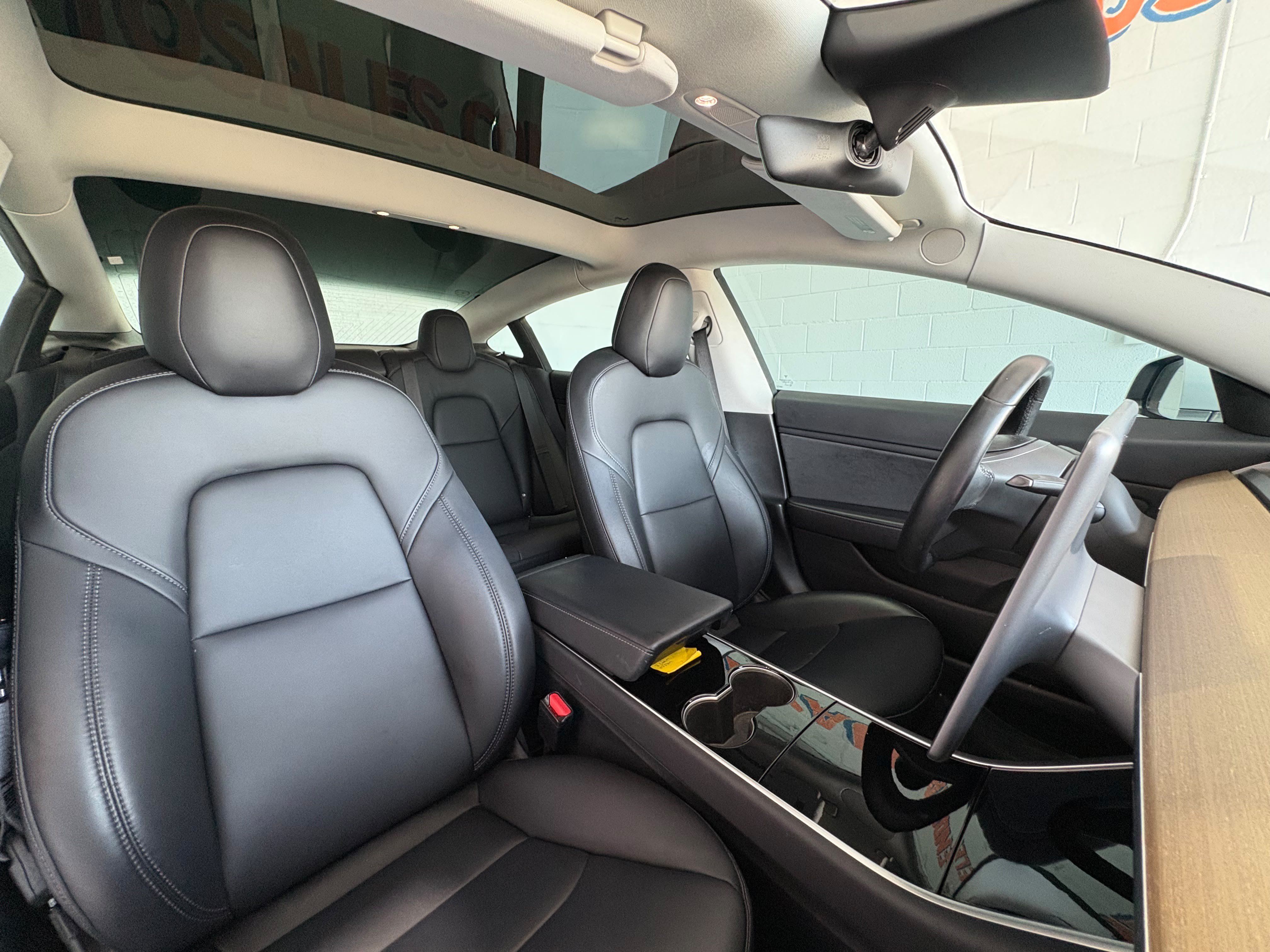 Used 2018 Tesla Model 3 Long Range RWD image 15