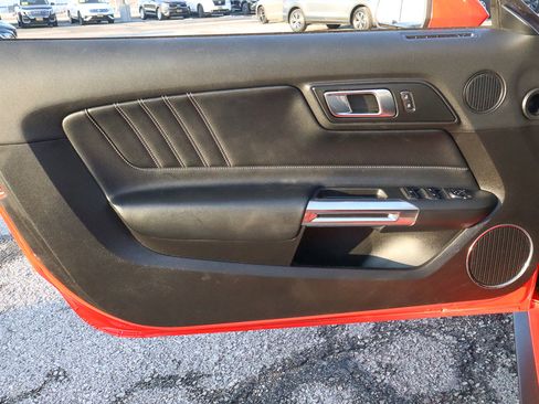 Used 2022 Ford Mustang Premium image 14