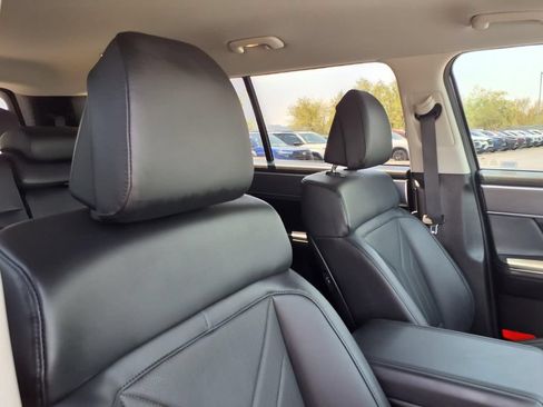 Used 2025 Hyundai Santa Fe SEL FWD image 19