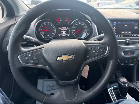 Used 2019 Chevrolet Cruze LT w/ LT Fleet Convenience Package image 24
