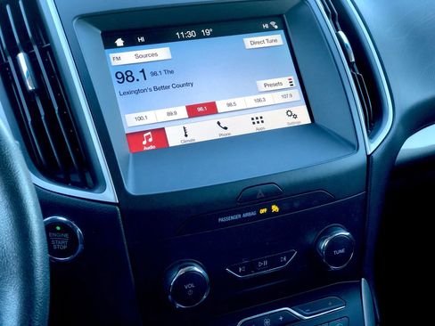 Used 2019 Ford Edge SEL w/ Equipment Group 201A image 20