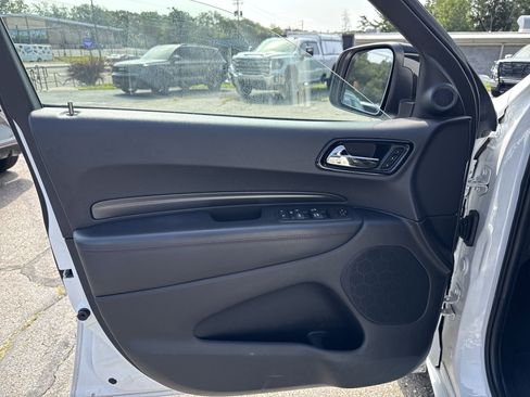 Used 2024 Dodge Durango GT image 16