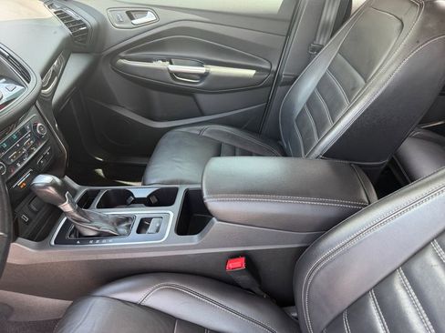 Used 2017 Ford Escape Titanium FWD image 12