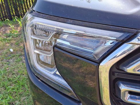 Used 2022 GMC Terrain SLT image 7