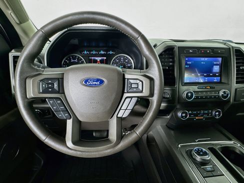 Used 2020 Ford Expedition XLT RWD image 10