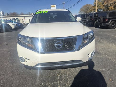 Used 2014 Nissan Pathfinder SL w/ SL Tech Package image 8