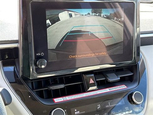 Used 2026 Toyota Corolla Cross L image 23