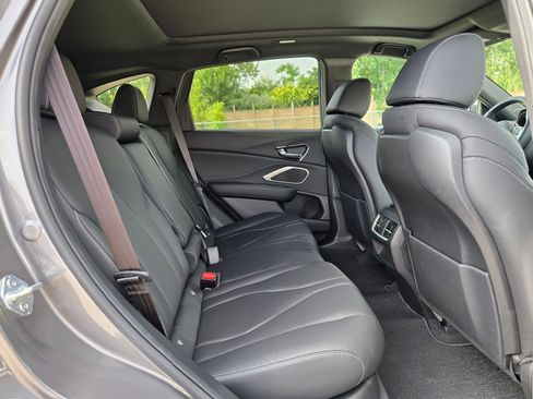 Used 2025 Acura RDX SH-AWD image 25