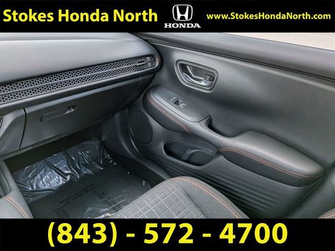 Certified 2025 Honda HR-V Sport image 19