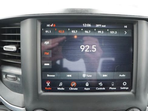 Used 2020 RAM 1500 Big Horn image 5