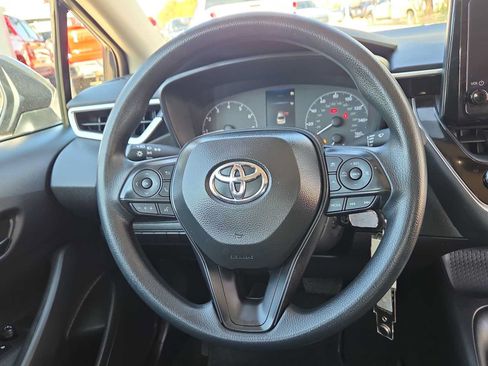 Used 2025 Toyota Corolla LE FWD image 19
