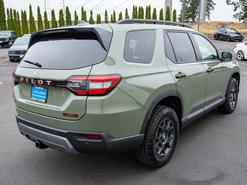 New 2026 Honda Pilot TrailSport image 6