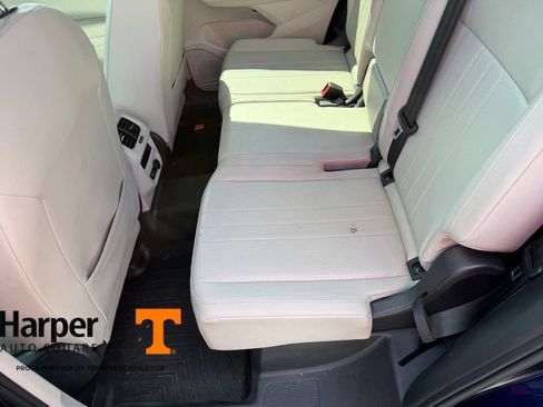 Used 2022 Volkswagen Tiguan SE FWD image 10