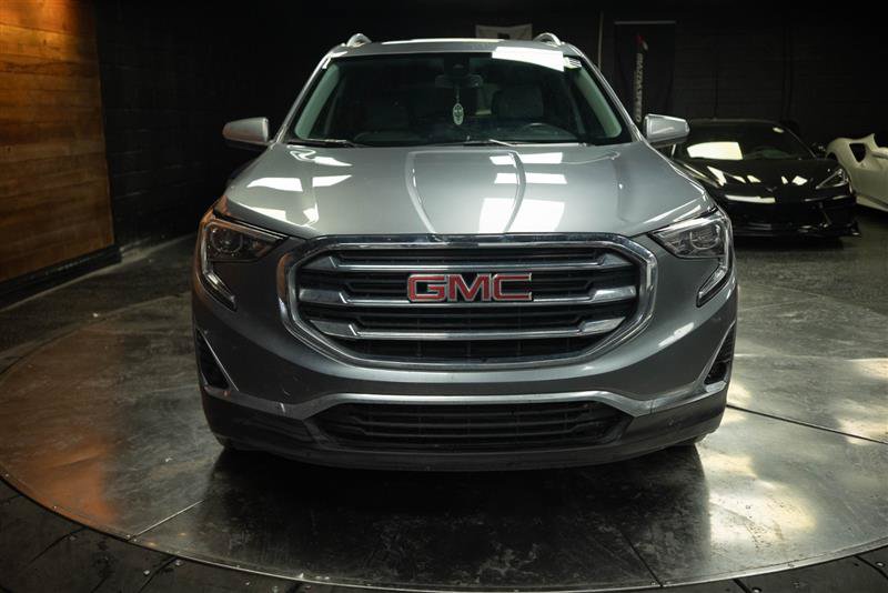 Used 2020 GMC Terrain SLT w/ Preferred Package FWD image 2