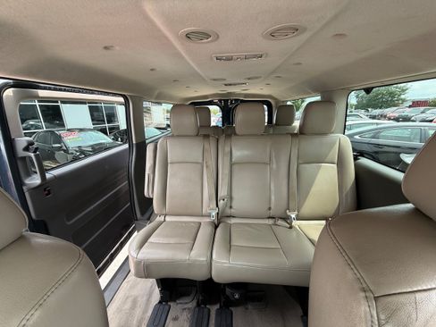 Used 2019 Nissan NV 3500 SL RWD image 9