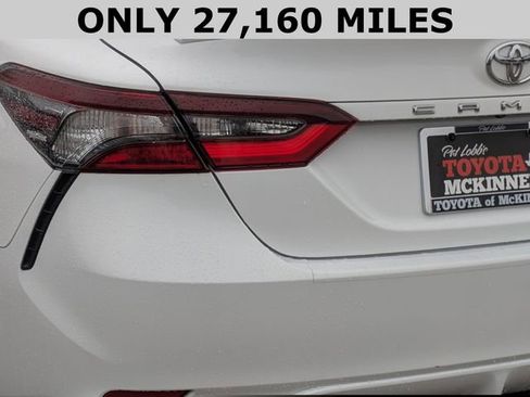 Used 2024 Toyota Camry SE image 4