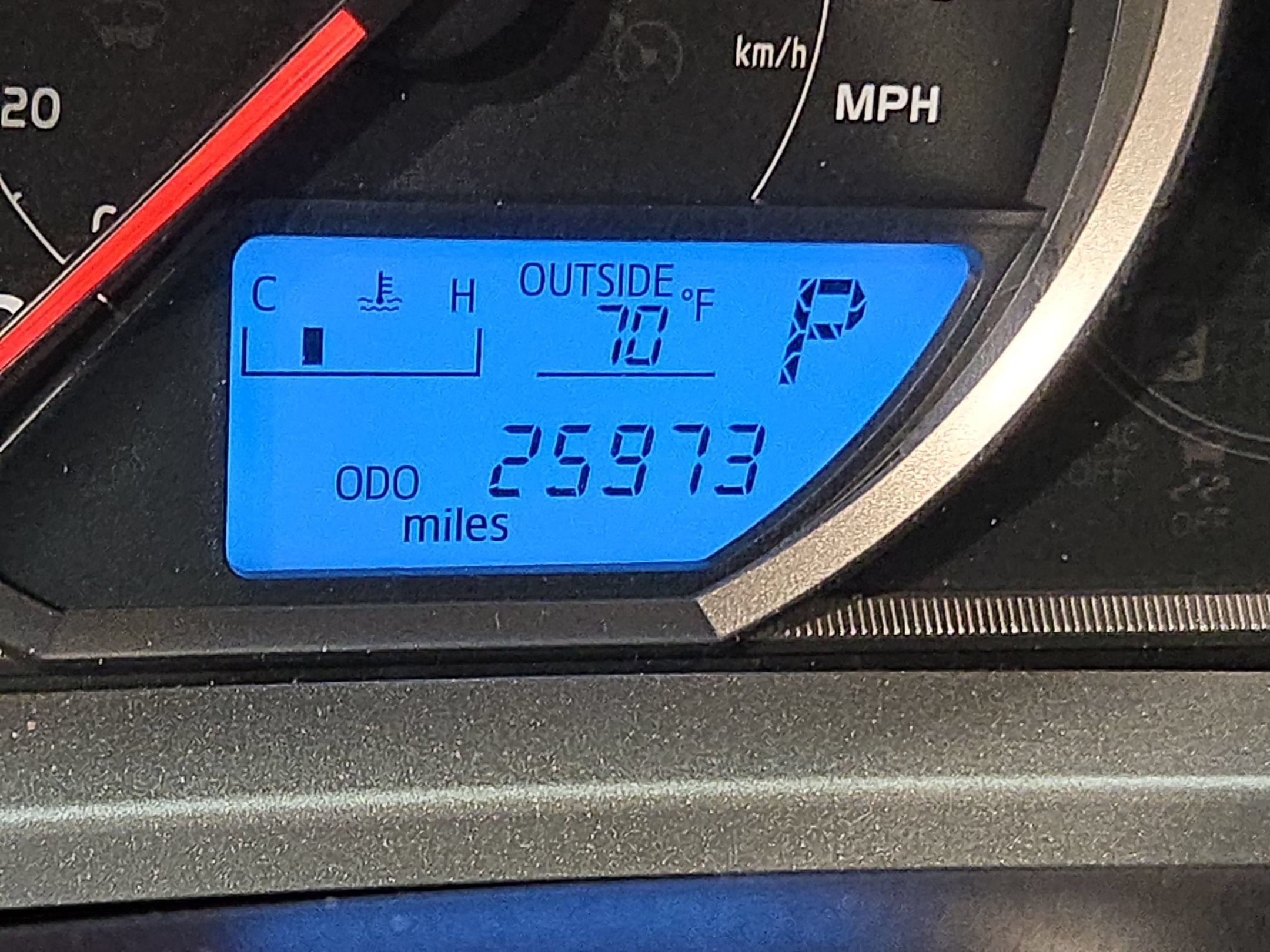 Used 2015 Toyota RAV4 LE FWD image 28