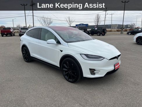 Used 2020 Tesla Model X Performance image 8