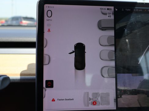 Used 2018 Tesla Model 3 Mid Range RWD image 28