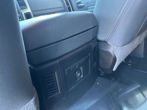 Used 2019 RAM 1500 Big Horn image 23